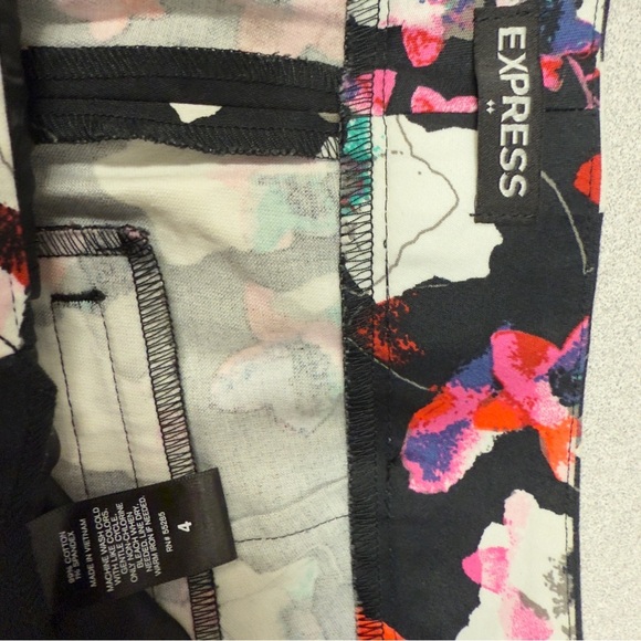 Express Black High Waist Shorts with Tailored Fit - Picture 5 of 6